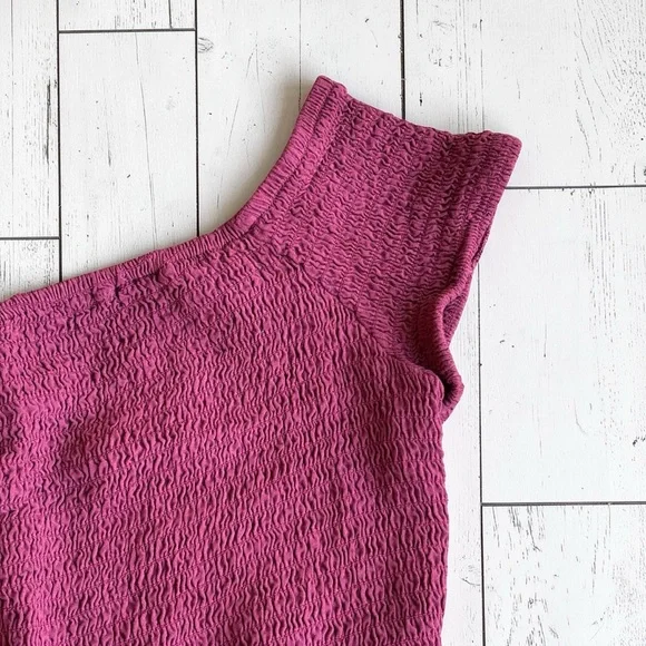 Mossimo Smocked Babydoll Dress Burgundy Cap Sleeve Size Medium - Picture 4 of 7